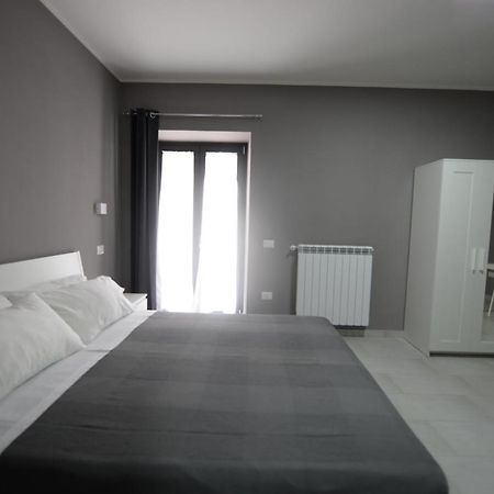 Sonia E Alessia Bed & Breakfast Mileto Exterior photo