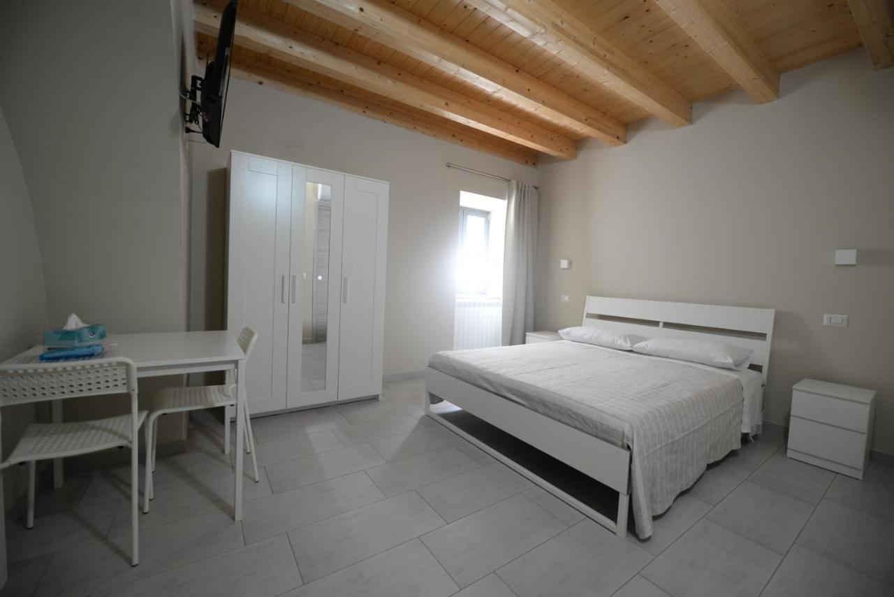 Sonia E Alessia Bed & Breakfast Mileto Exterior photo